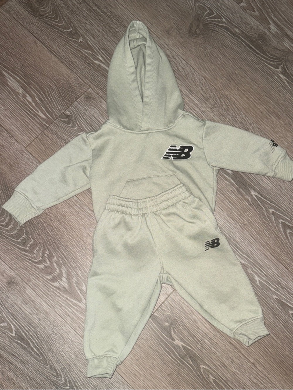 New Balance Infant Hoodie & Jogger Set - Sage Green